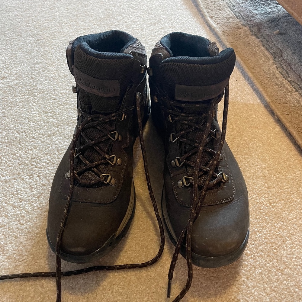 Columbia boots